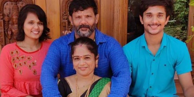 nitish family