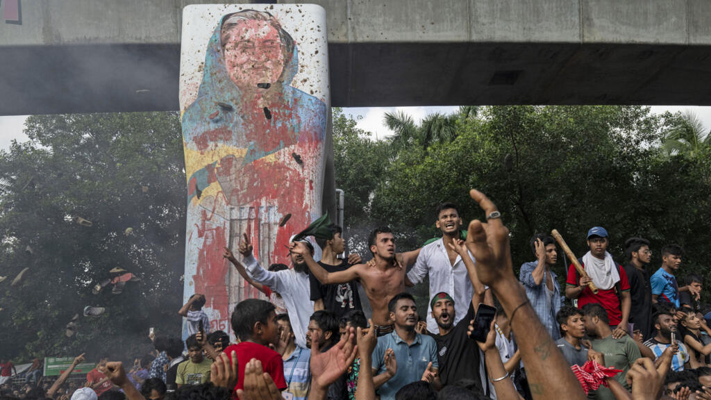 sheikh hasina protest strike
