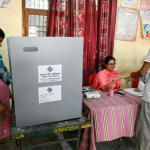 എസ്ഐആർ മറയാക്കി കാലാവധി നീട്ടി; ബിഹാറിൽ സ്ഥലംമാറ്റമില്ലാതെ തുടരുന്നത് 36 ഇലക്ടറൽ ഓഫീസർമാർ